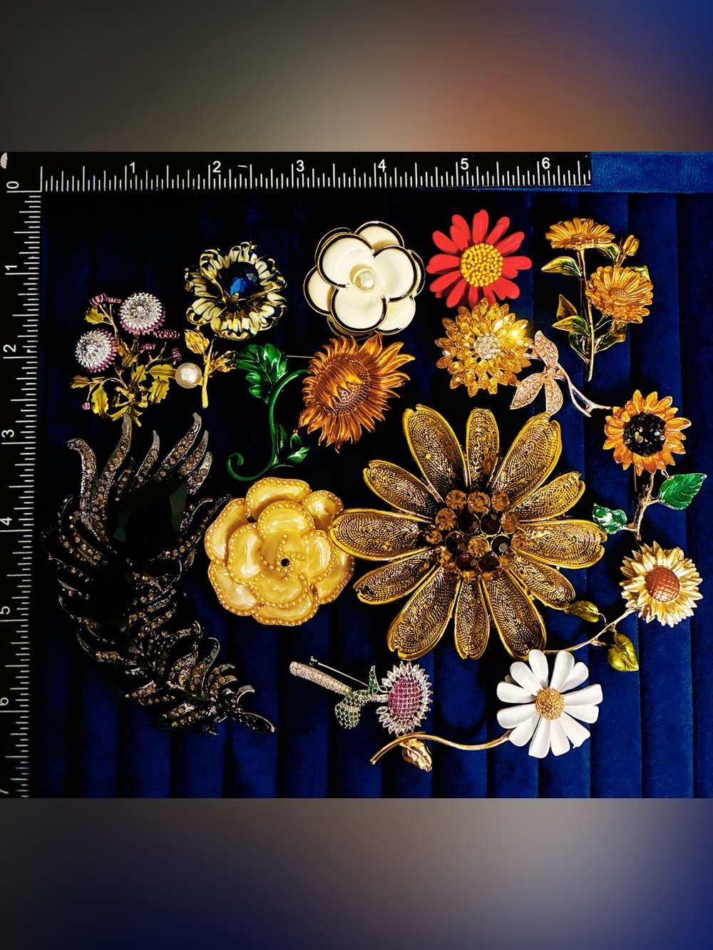 Lot of 14 Flower Brooch Pins Sunflower Daisy Rose Enamel Rhinestone Jewelry Gift